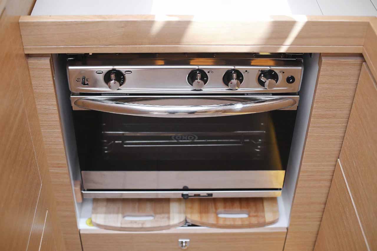 Dufour 520 GL — photo 16