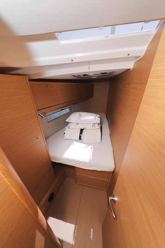 Dufour 520 GL — photo 25