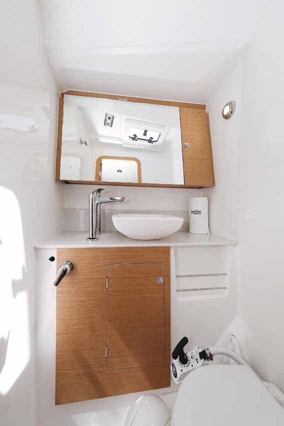 Dufour 520 GL — photo 29
