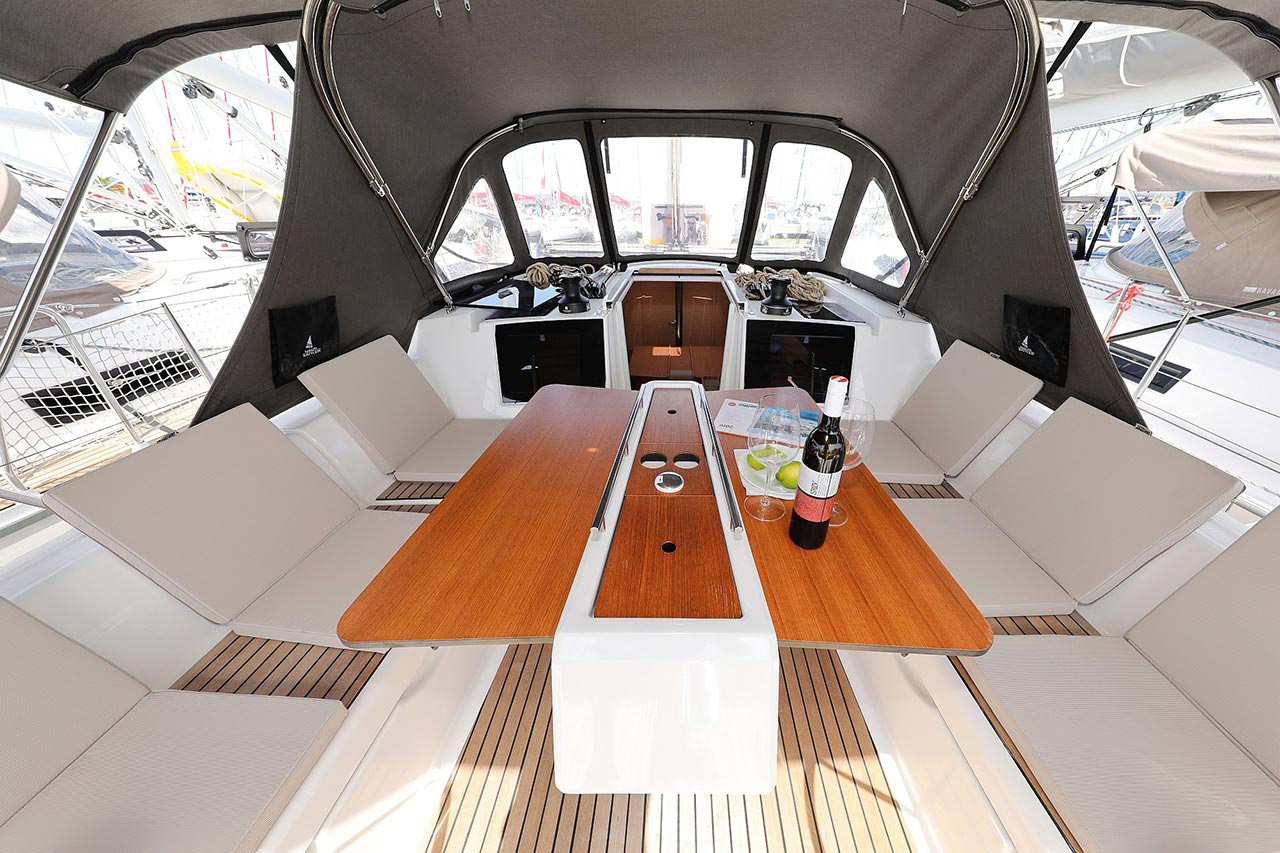 Dufour 382 GL — photo 6