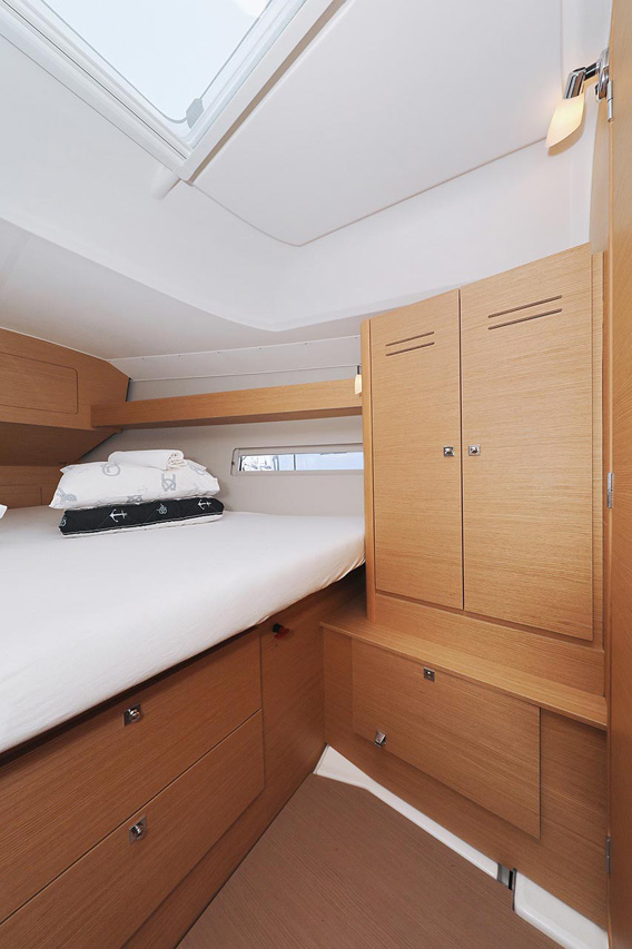 Dufour 382 GL — photo 17