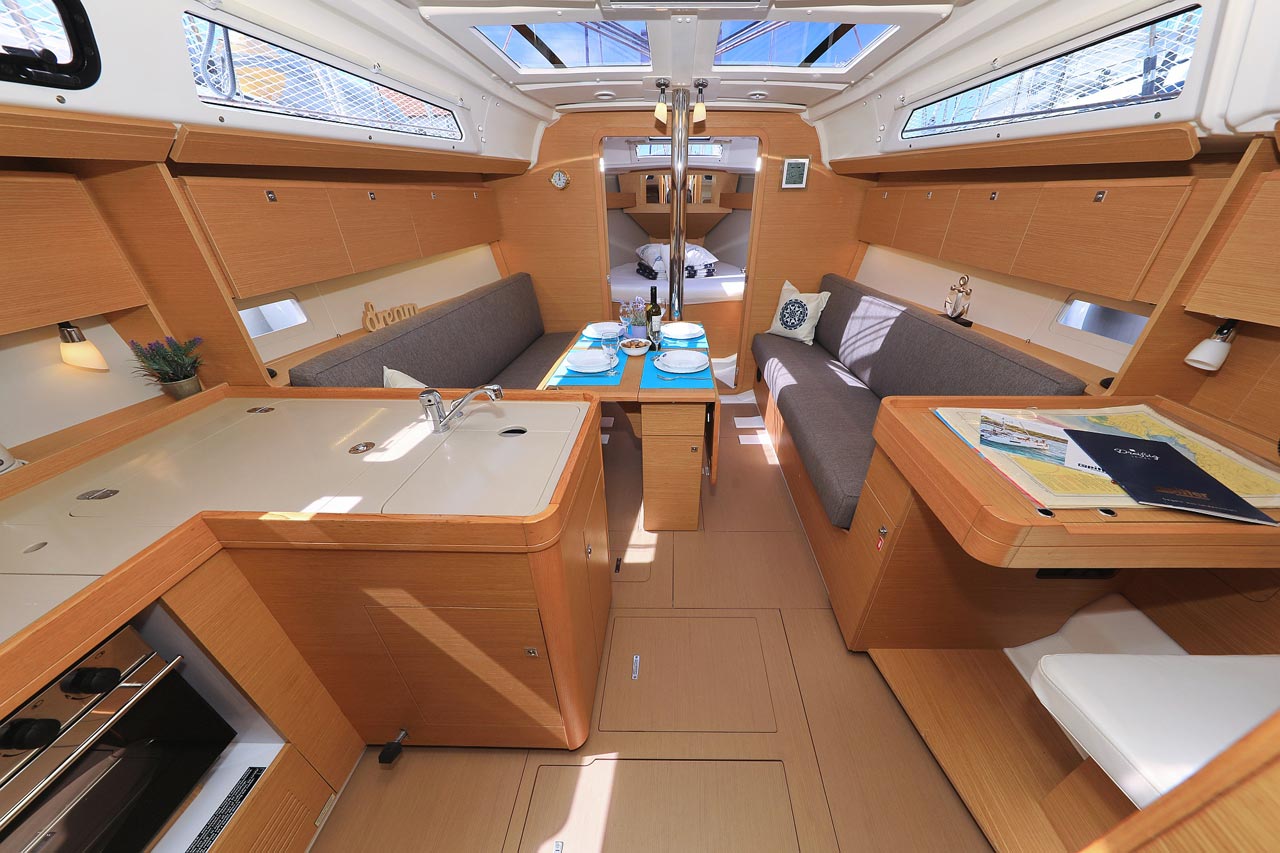 Dufour 360 GL — photo 12