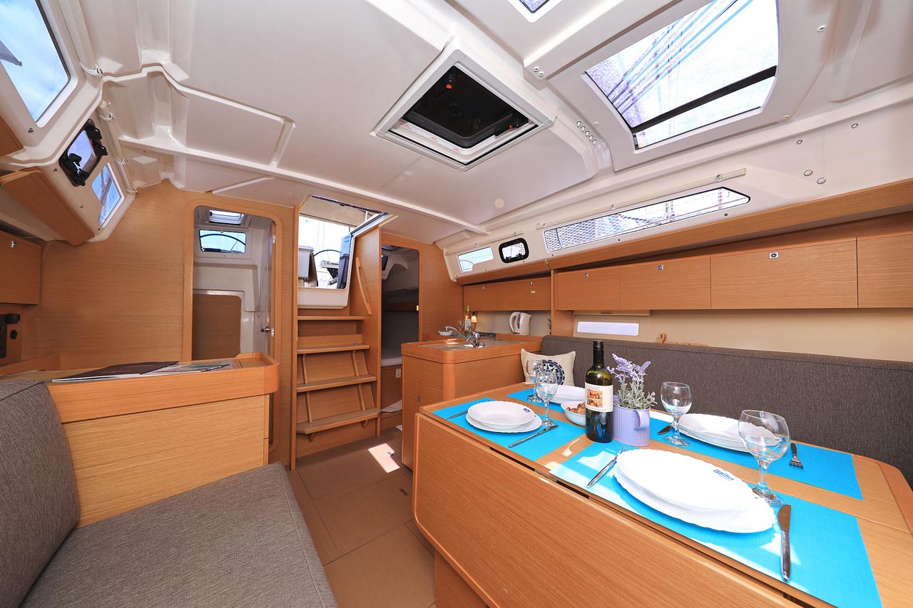 Dufour 360 GL — photo 16