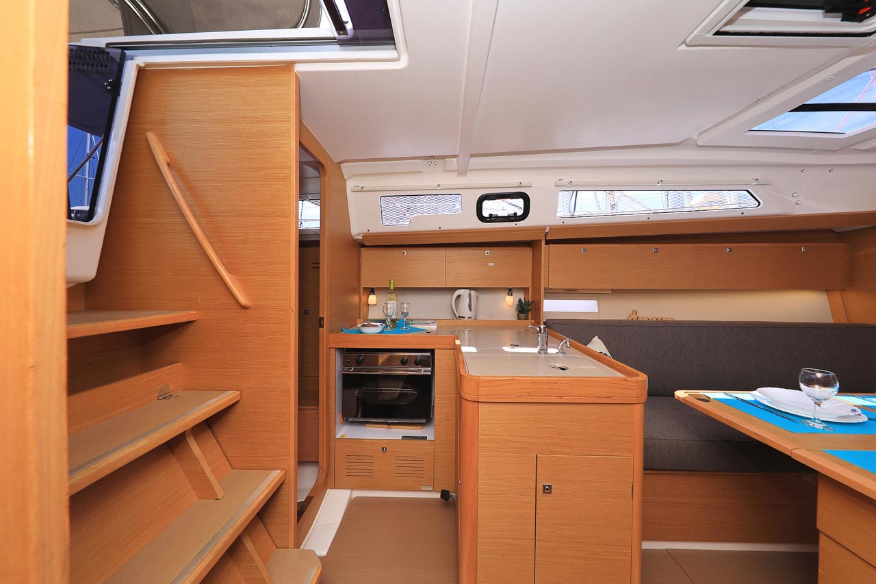 Dufour 360 GL — photo 17