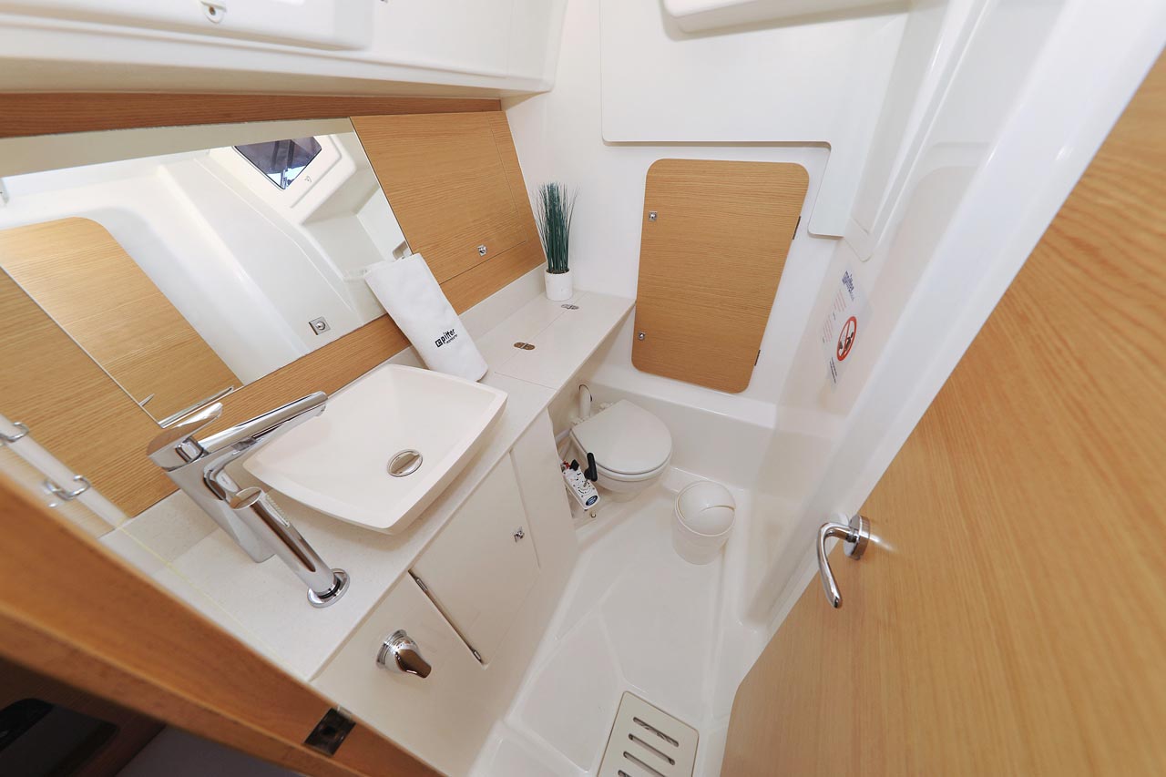 Dufour 360 GL — photo 24