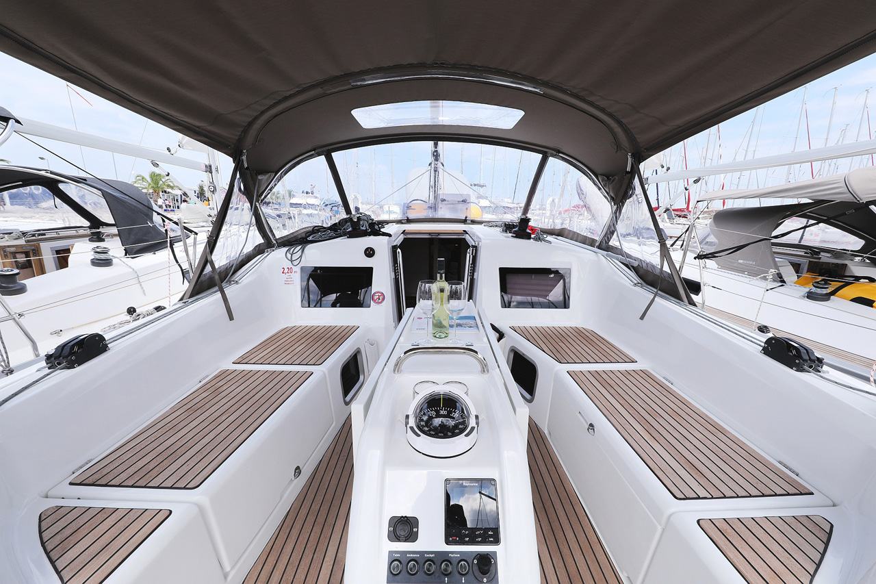 Sun Odyssey 410 - 3 cab. — photo 7