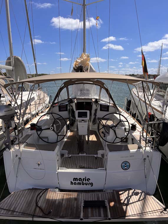 Sun Odyssey 389 — photo 1