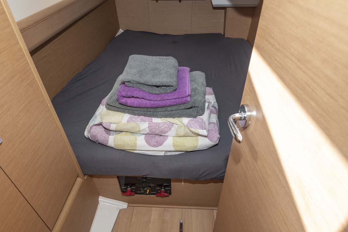 Sun Odyssey 389 — photo 15