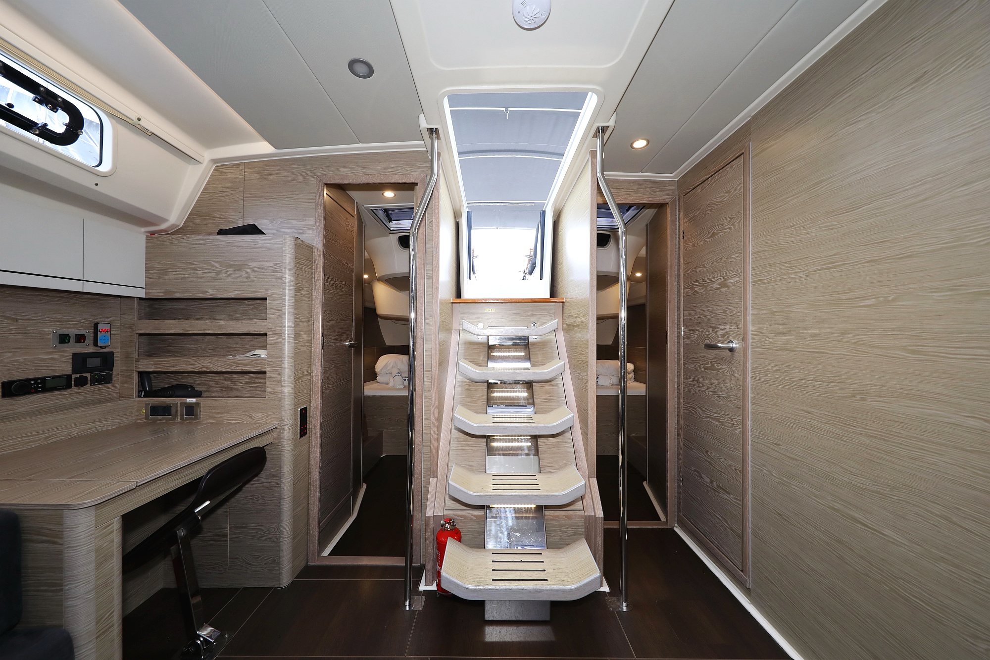 Hanse 508 - 5 + 1 cab. — photo 9