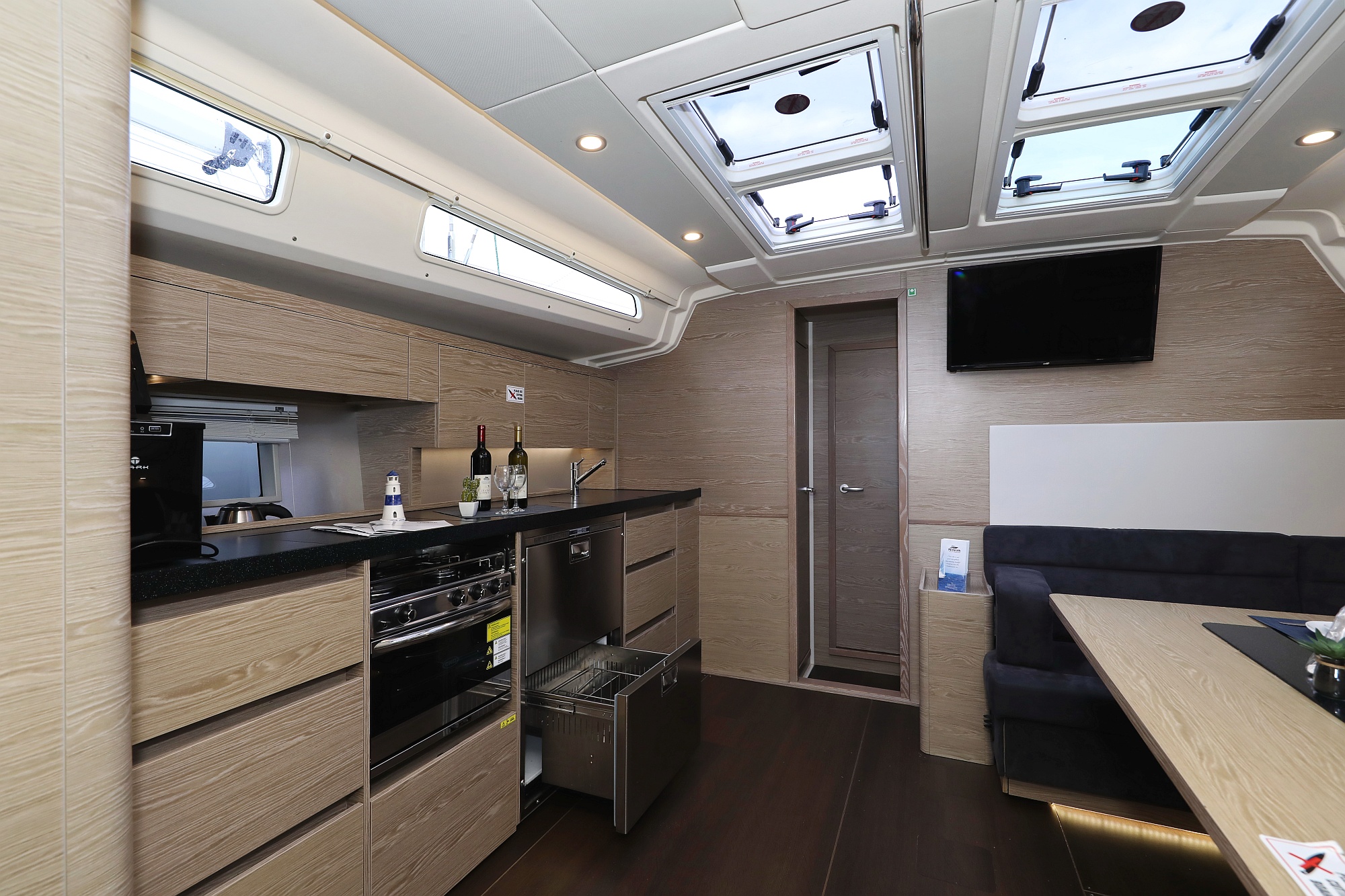 Hanse 508 - 5 + 1 cab. — photo 10