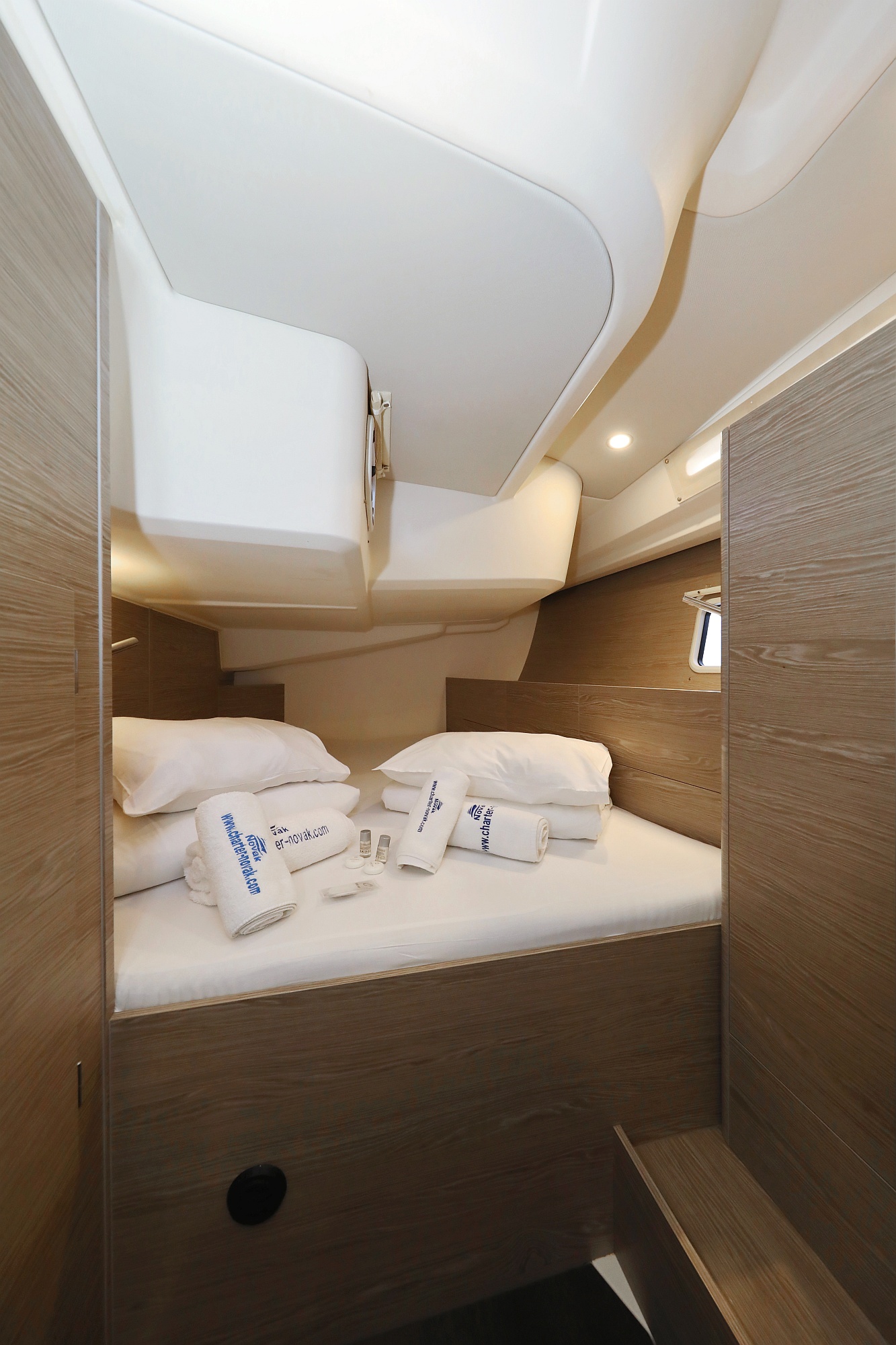 Hanse 508 - 5 + 1 cab. — photo 17
