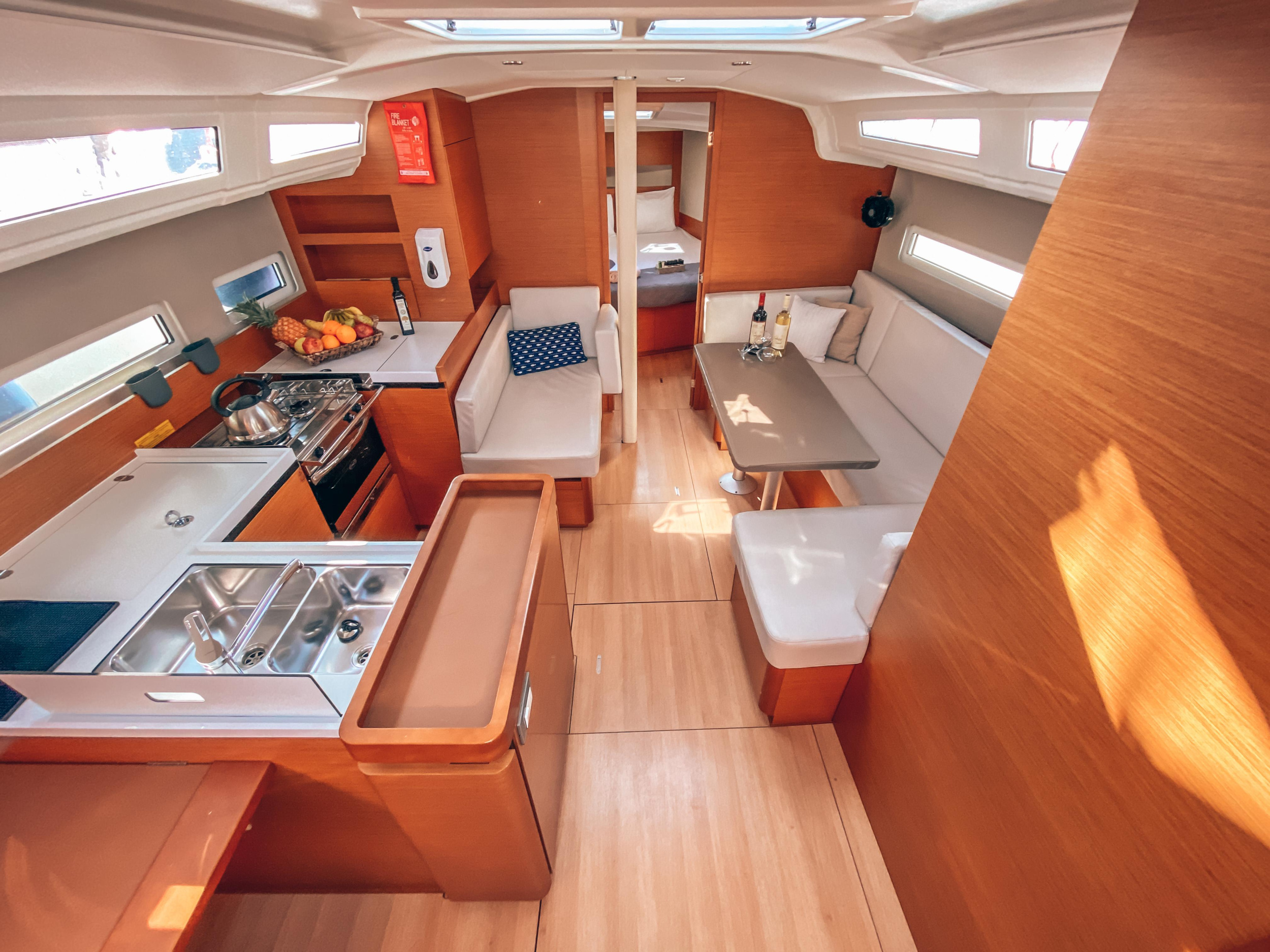 Sun Odyssey 410 - 3 cab. — photo 8