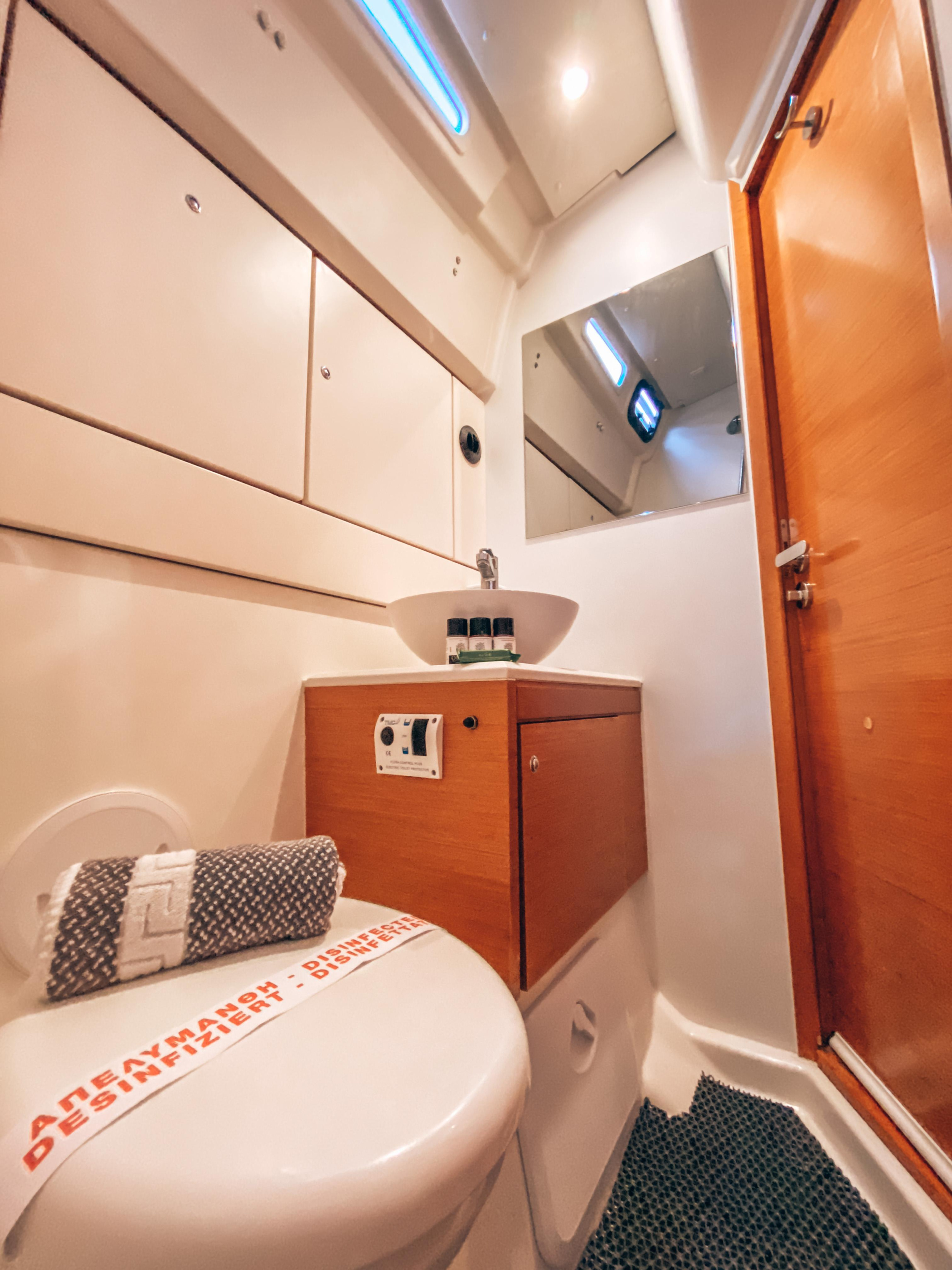 Jeanneau 54 - 5 + 1 cab. — photo 18