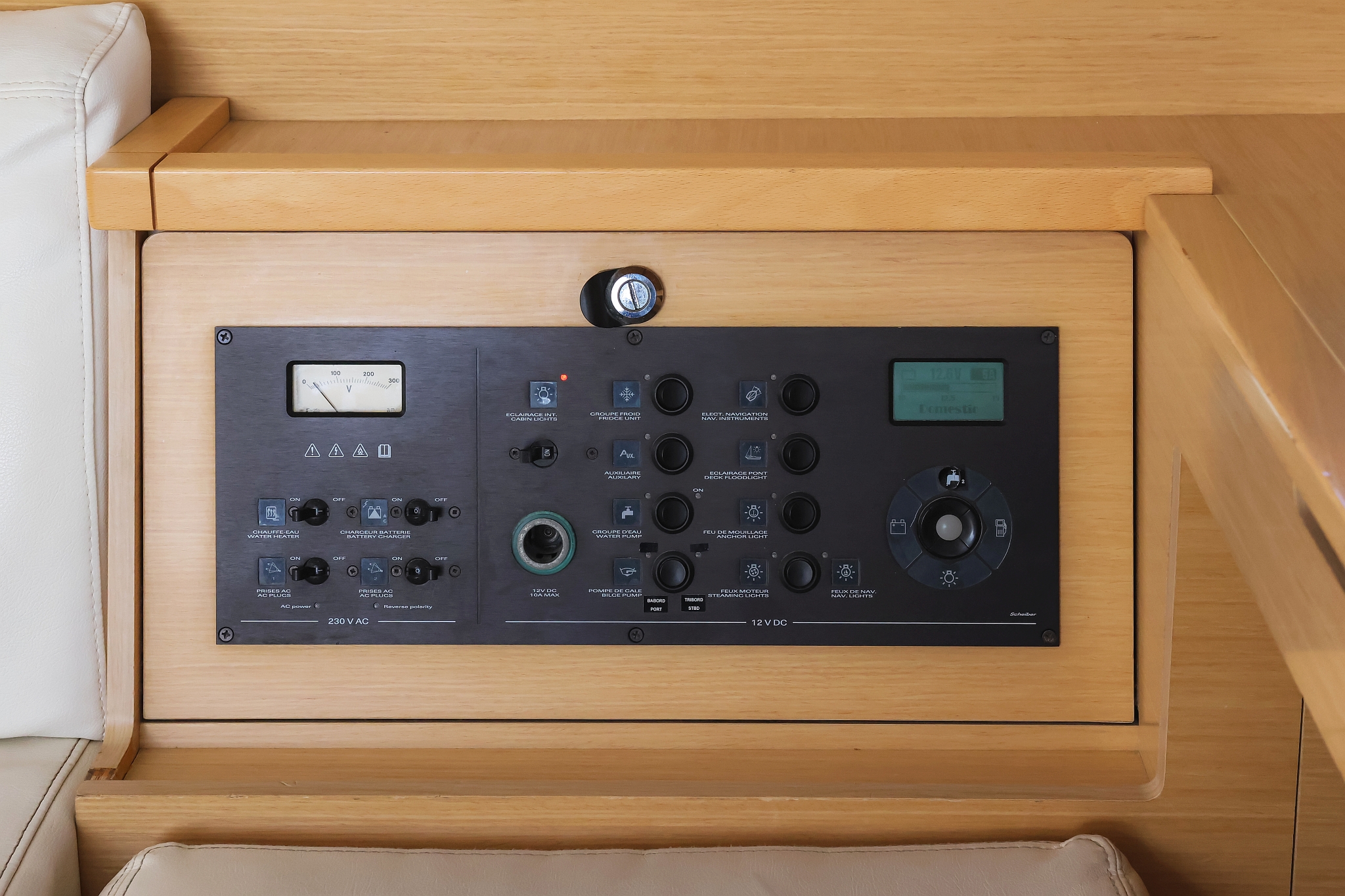 Lagoon 400 S2 - 4 + 2 cab. — photo 43