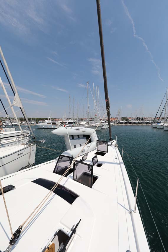 Dufour 56 Exclusive - 5 + 1 cab. — photo 4