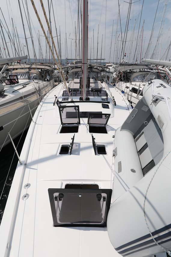Dufour 56 Exclusive - 5 + 1 cab. — photo 5