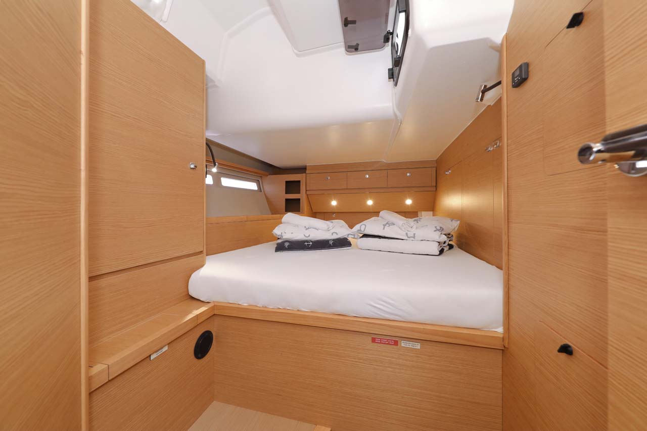 Dufour 56 Exclusive - 5 + 1 cab. — photo 18