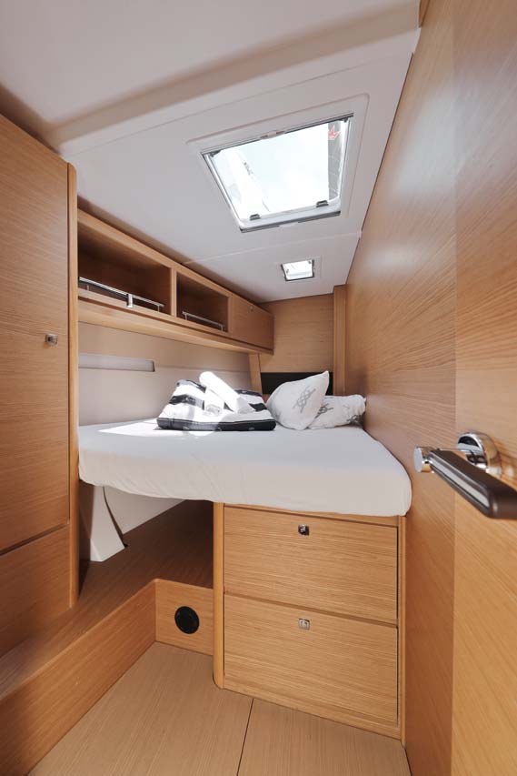 Dufour 56 Exclusive - 5 + 1 cab. — photo 21