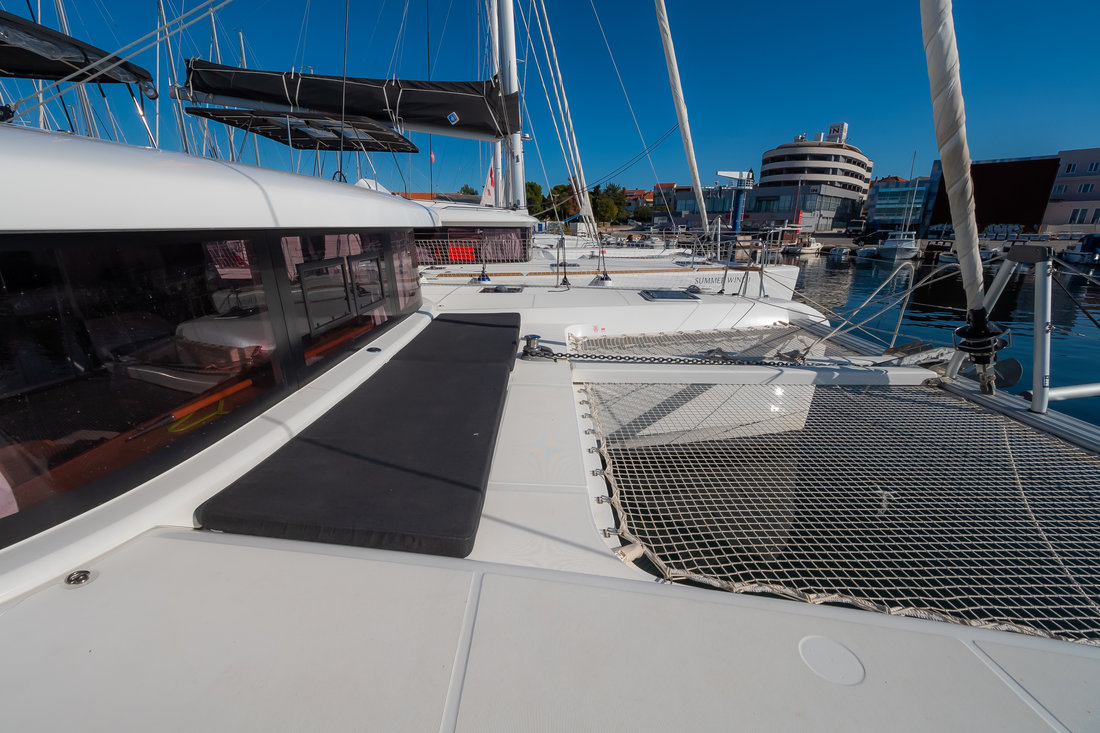 Lagoon 42 - 4 + 2 cab. — photo 6