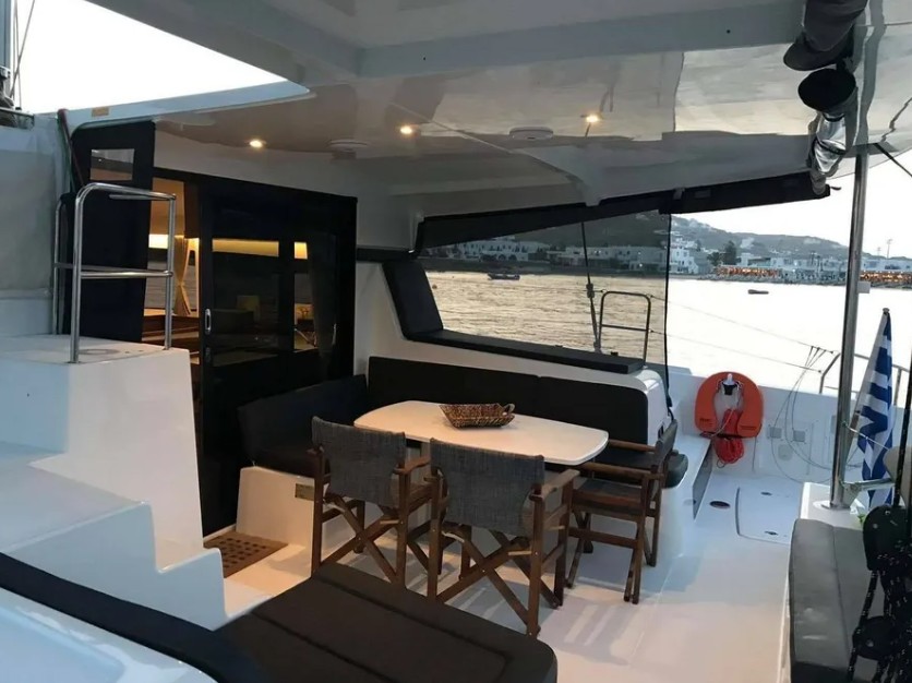Lagoon 42 - 4 + 2 cab. — photo 6
