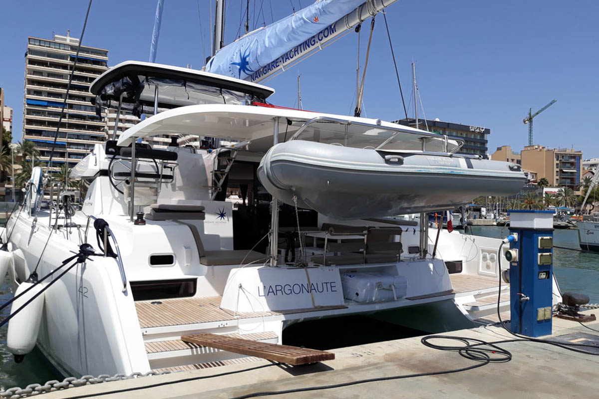 Lagoon 42 - 4 + 2 cab. — photo 5