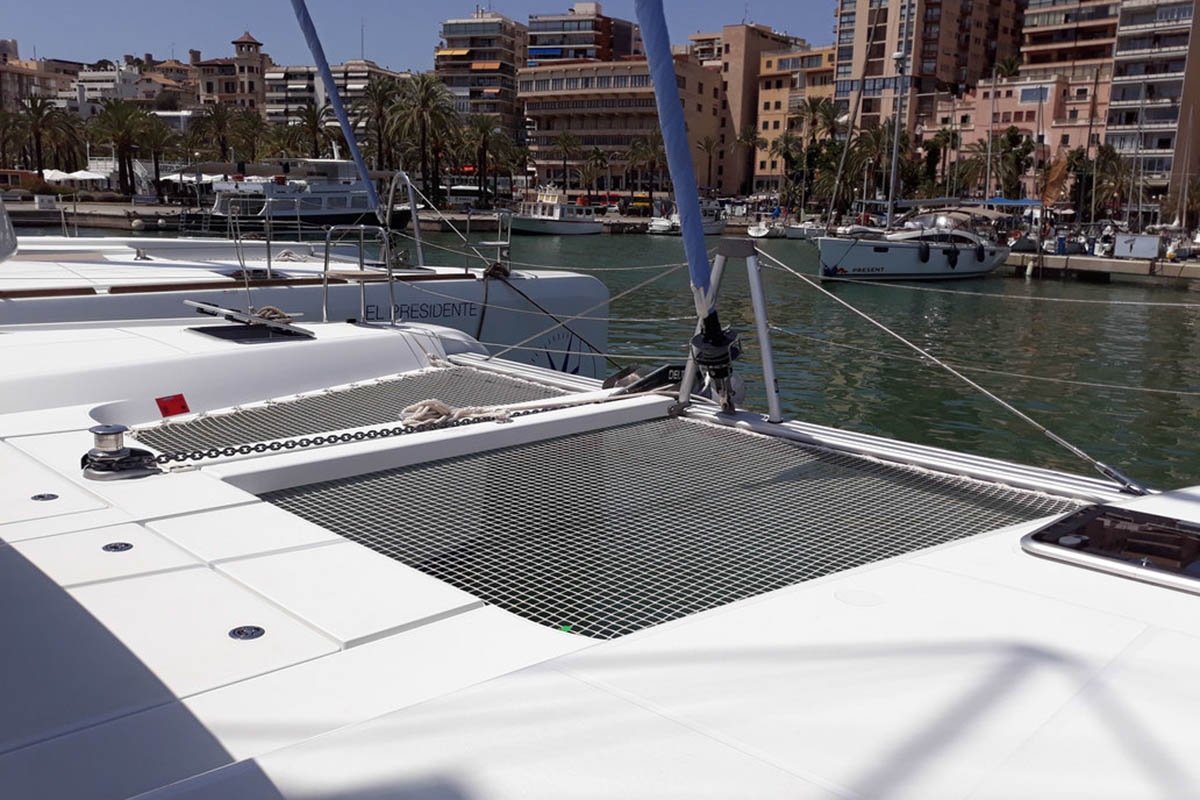 Lagoon 42 - 4 + 2 cab. — photo 6