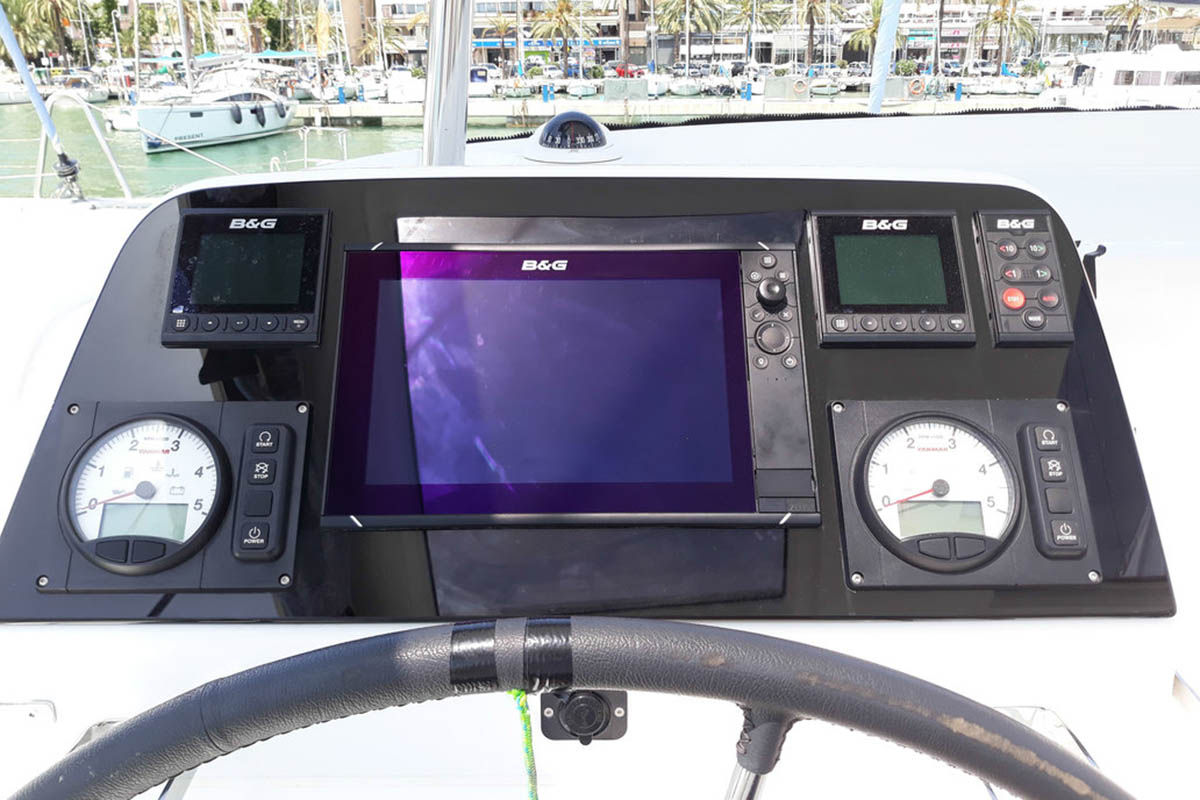 Lagoon 42 - 4 + 2 cab. — photo 7