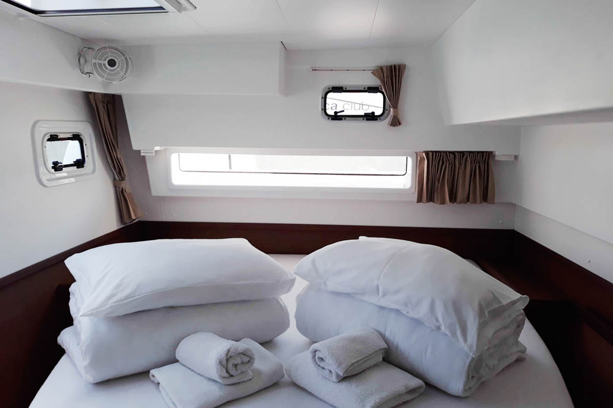 Lagoon 42 - 4 + 2 cab. — photo 14