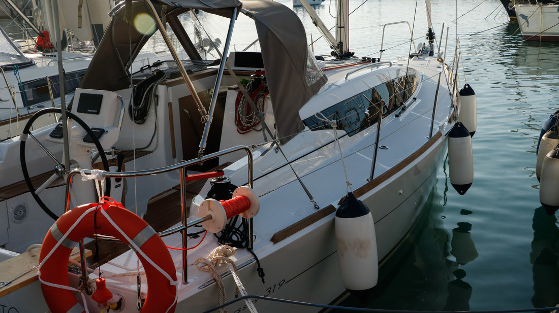 Sun Odyssey 319 - 2 cab. — photo 3