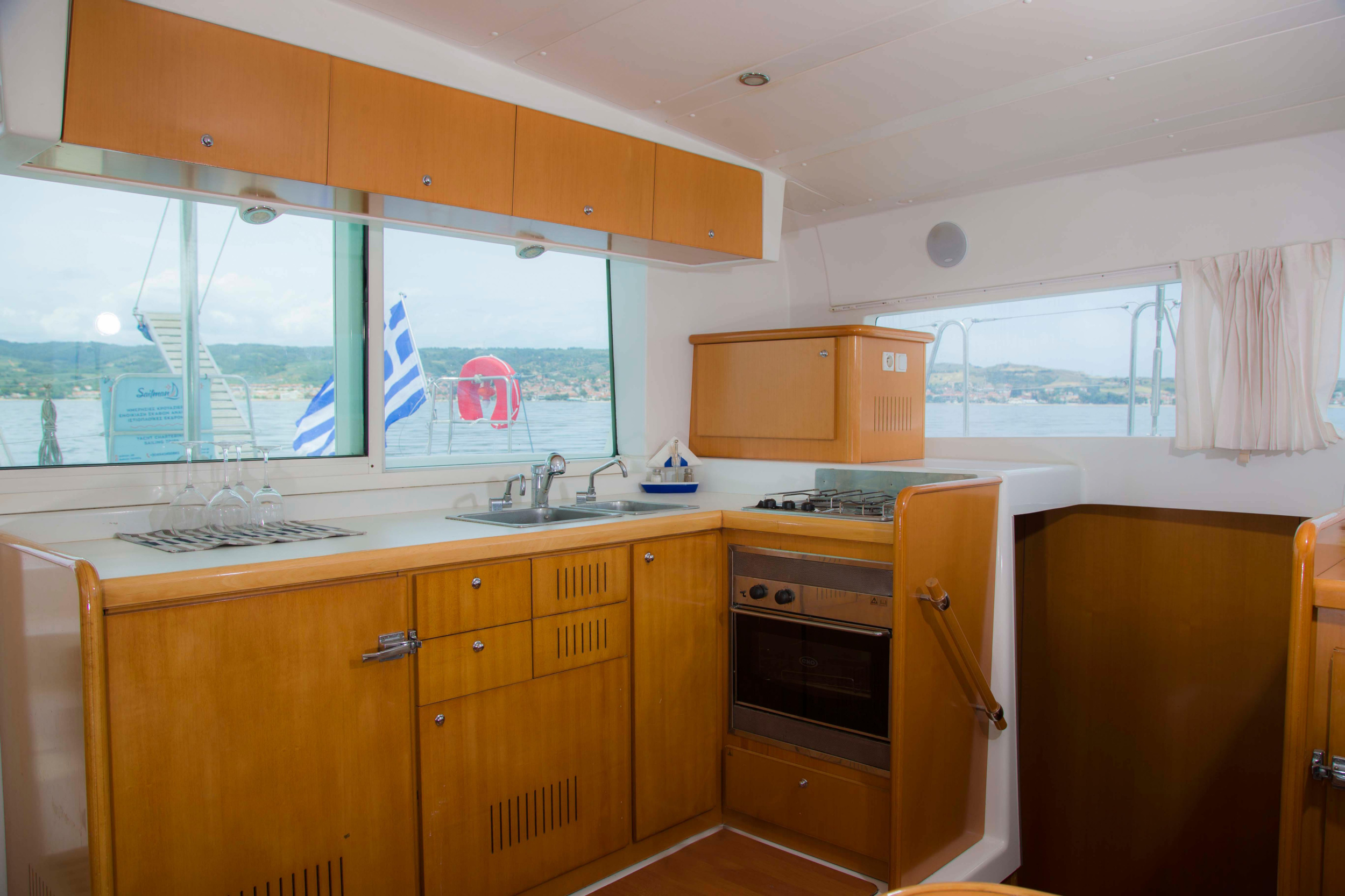 Lagoon 420 - 6 cab. — photo 21