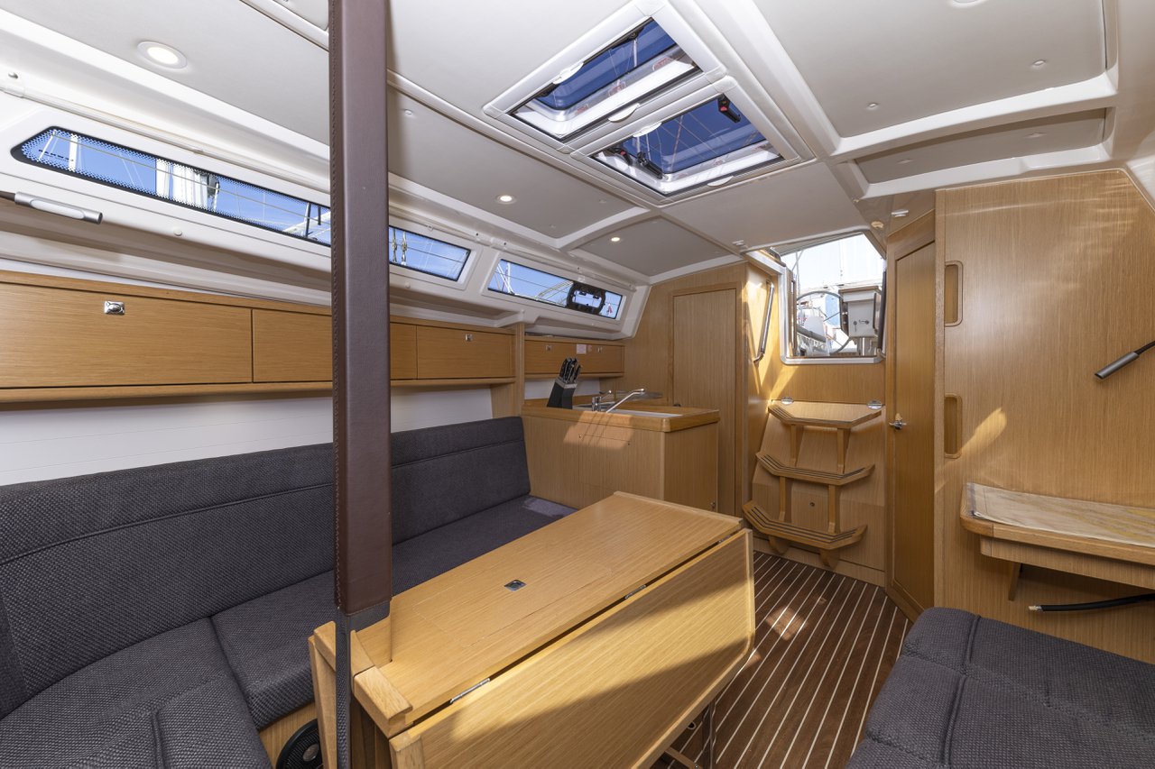 Bavaria Cruiser 34 Style — photo 11
