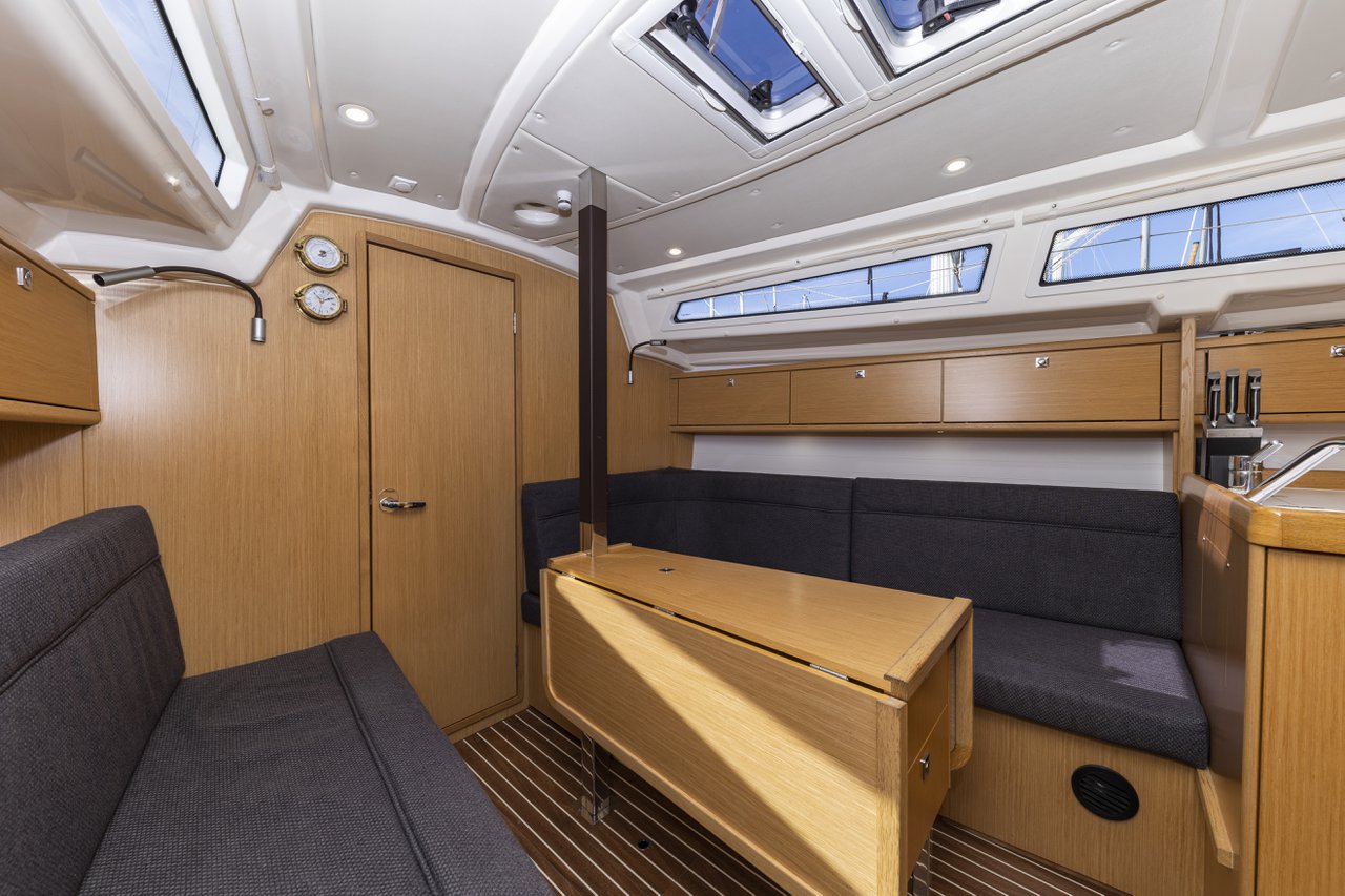 Bavaria Cruiser 34 Style — photo 12