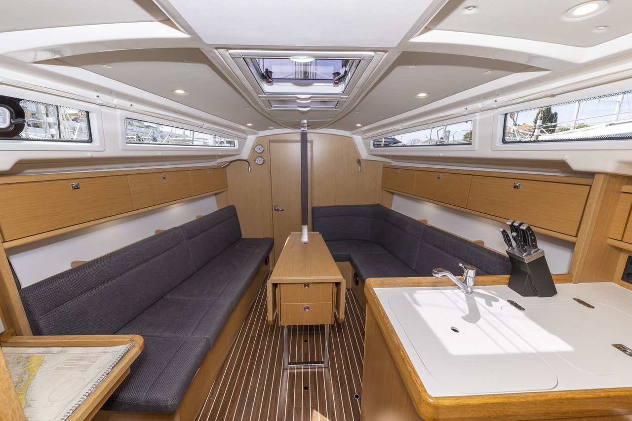 Bavaria Cruiser 34 Style — photo 14