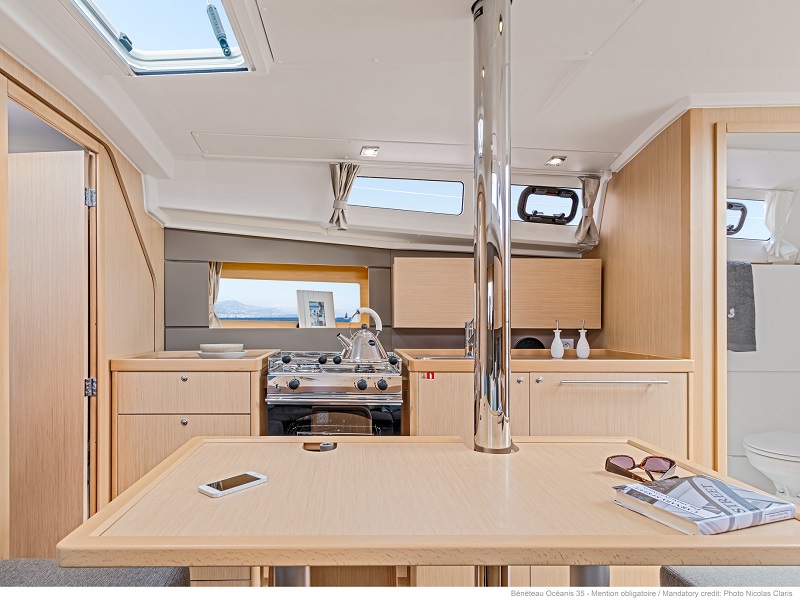 Oceanis 35.1 — photo 7