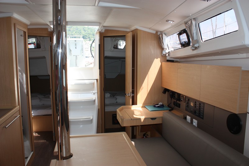 Oceanis 35.1 — photo 10