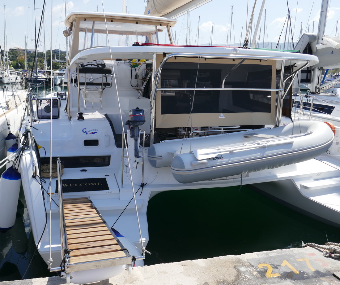 Lagoon 42 - 4 + 2 cab. — photo 5