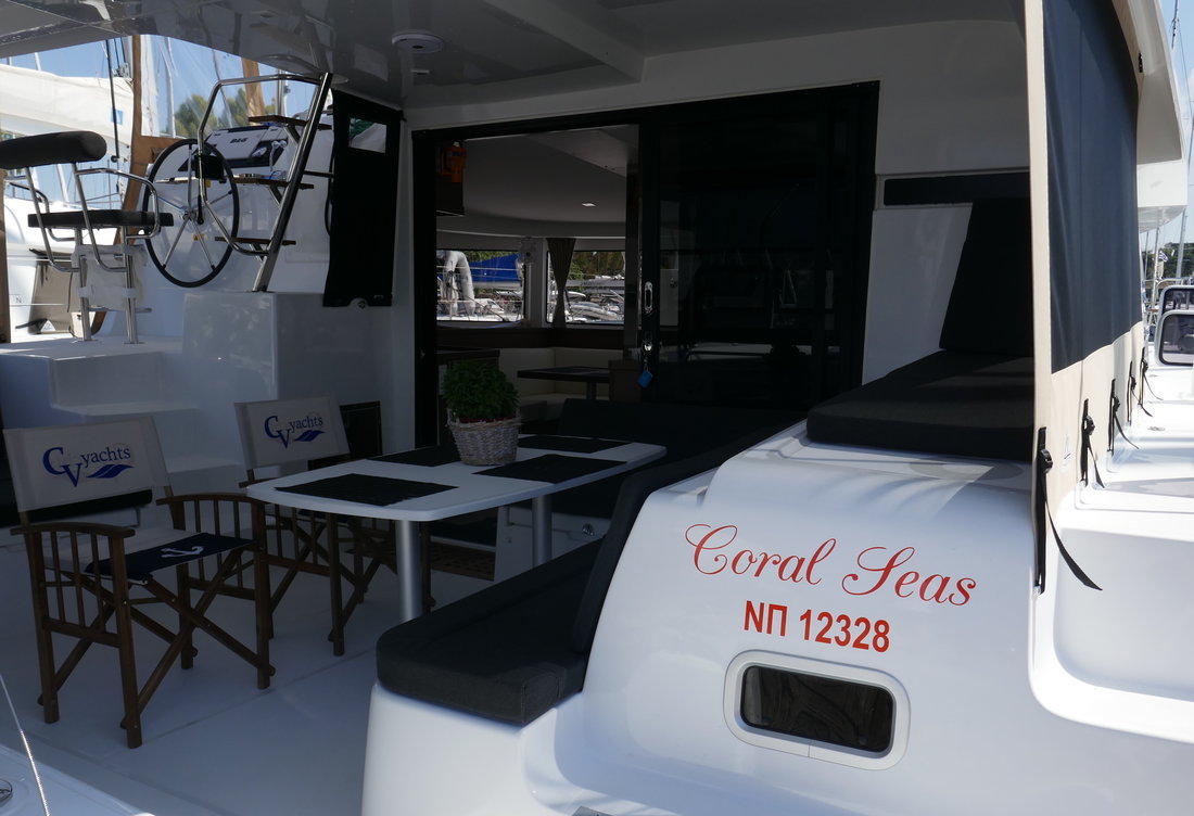 Lagoon 42 - 4 + 2 cab. — photo 7