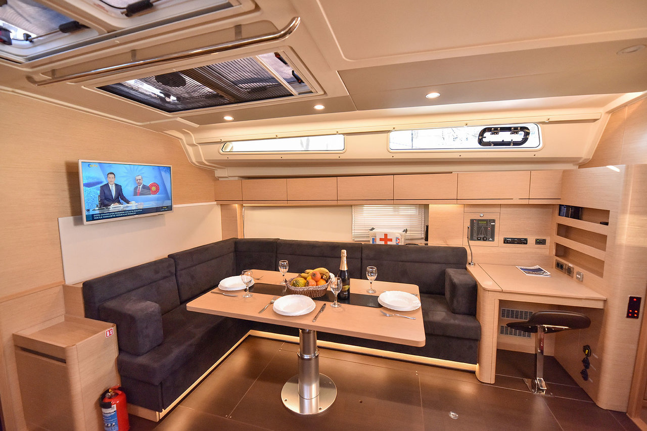 Hanse 508 - 5 + 1 cab. — photo 5