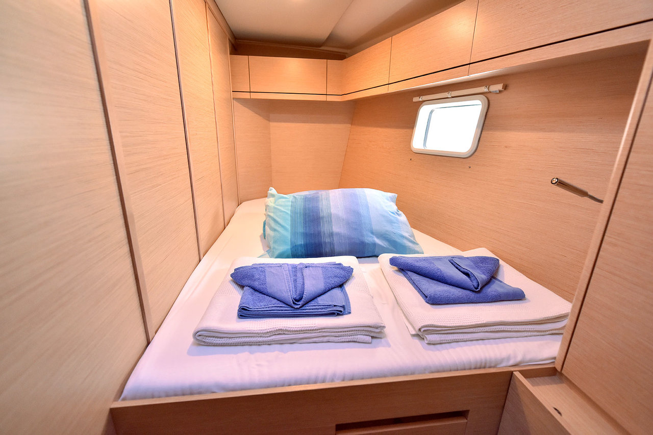 Hanse 508 - 5 + 1 cab. — photo 11