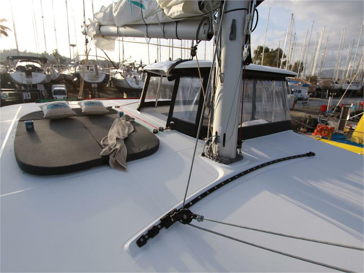 Lagoon 42 - 4 + 2 cab. — photo 15