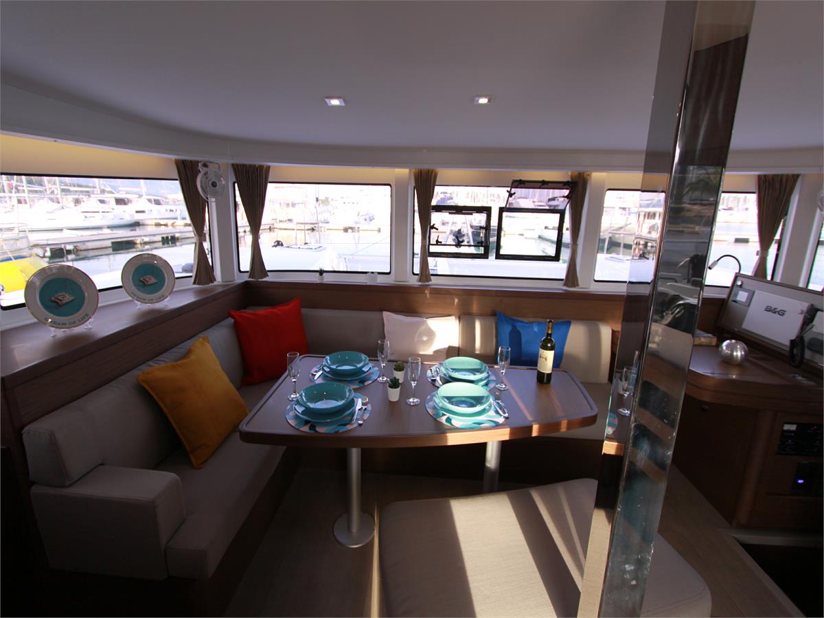 Lagoon 42 - 4 + 2 cab. — photo 18