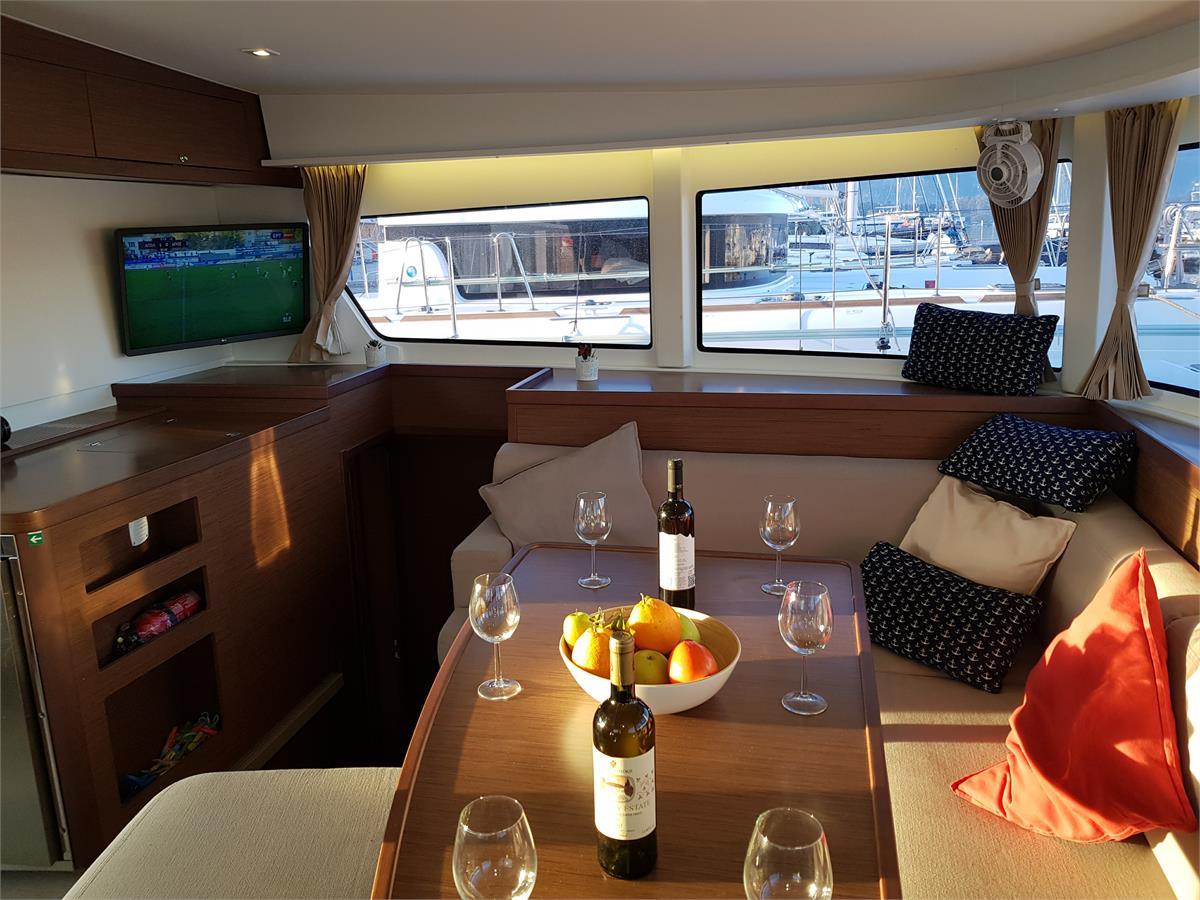 Lagoon 42 - 4 + 2 cab. — photo 20