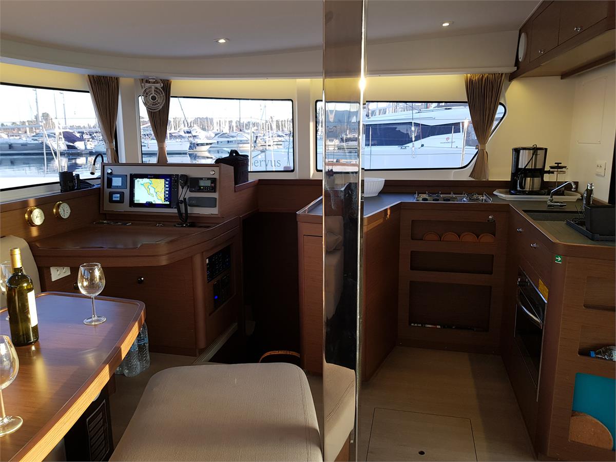 Lagoon 42 - 4 + 2 cab. — photo 21