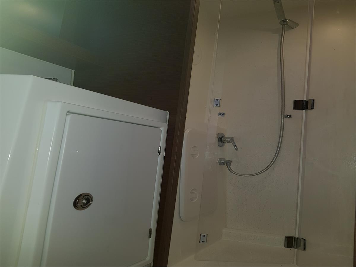Lagoon 42 - 4 + 2 cab. — photo 33