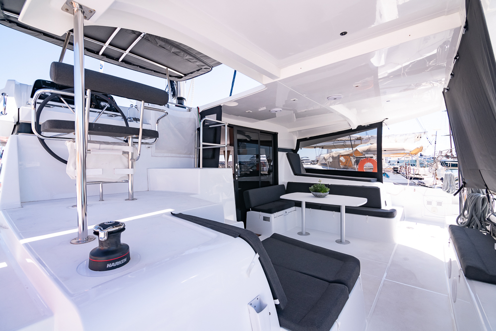 Lagoon 42 - 4 + 2 cab. — photo 5
