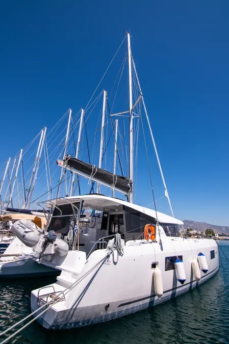 Lagoon 42 - 4 + 2 cab. — photo 17