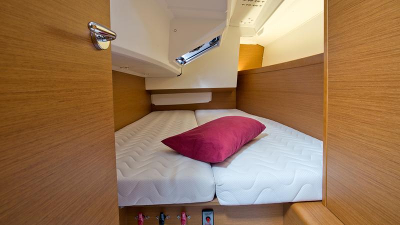 Sun Odyssey 349 - 3 cab. — photo 14