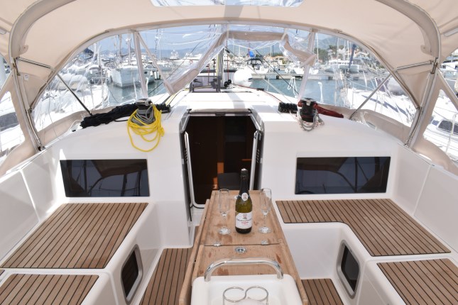 Sun Odyssey 490 - 5 cab. — photo 3