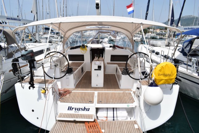 Sun Odyssey 490 - 5 cab. — photo 5
