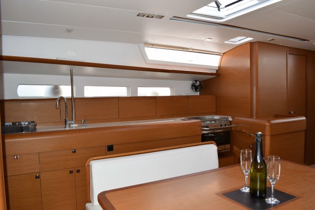 Sun Odyssey 519 - 5 + 1 cab. — photo 10